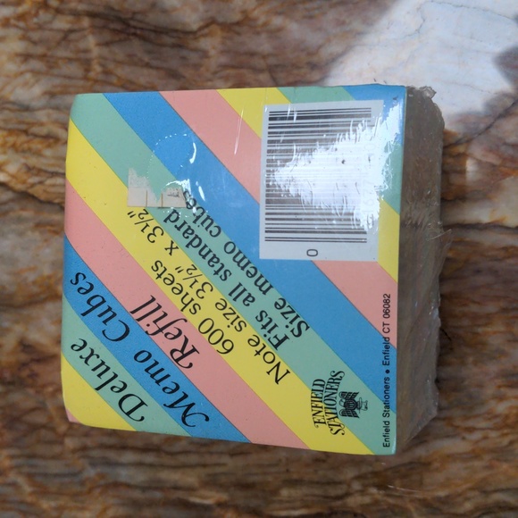 Deluxe Memo Cubes Refill - Picture 2 of 3